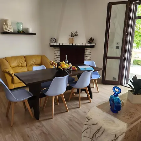 Canutahouse Villa *