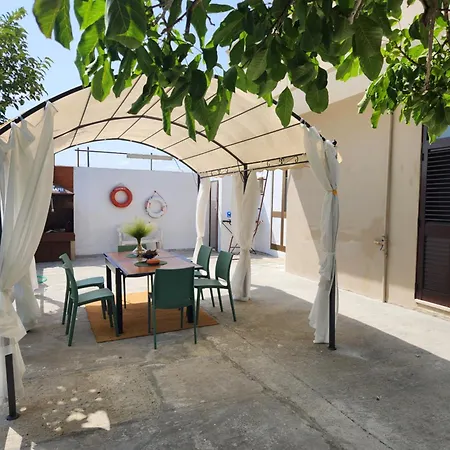 Canutahouse Villa